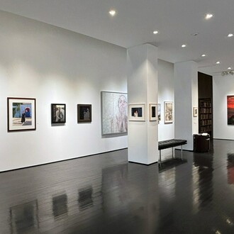 Various artists, New works for the new year, exhibition view. Courtesy of Forum Gallery