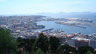 Vigo, Espanha. Há mais de três décadas que a cidade dá o pontapé de saída para o Natal e, este ano, fê-lo em pleno verão
