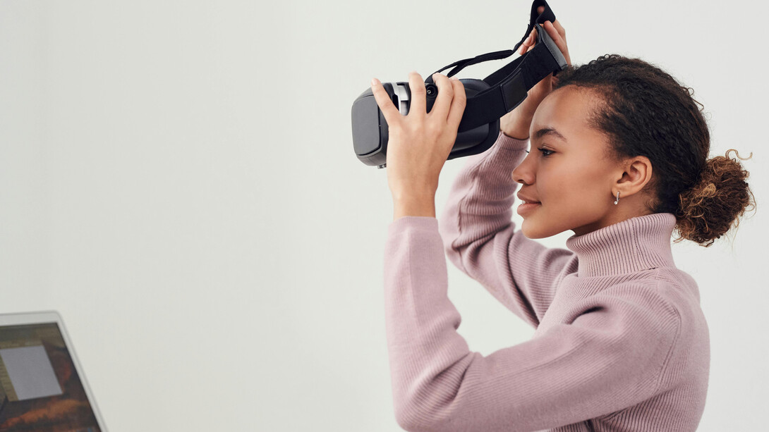 Desbravando a dicotomia entre informação e conhecimento na educação atual. Como lidar com o dilúvio de dados na era digital? Uma análise essencial.
