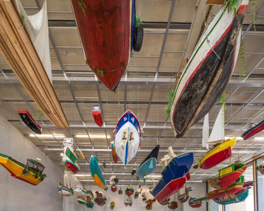 Hew Locke, For Those in Peril on the Sea, 2011. Collection Pérez Art Museum Miami, museum purchase with funds from the Helena Rubinstein Foundation Challenge Grant. Reproduced with the permission of the artist.
Photo by Daniel Azoulay.