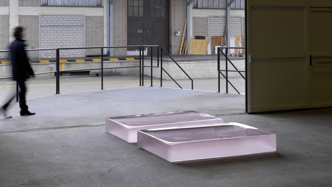Roni Horn, Two Pink Tons (A), 2008, Solid cast pink glass with as-cast surfaces on all sides 22.9 x 101.6 x 152.4 cm / 9 x 40 x 60 in each, 2 units; 1.5" radii sides and bottom © Roni Horn. Courtesy the artist and Hauser & Wirth 
