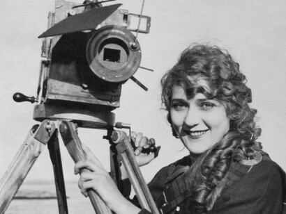 Alice Guy con su cámara