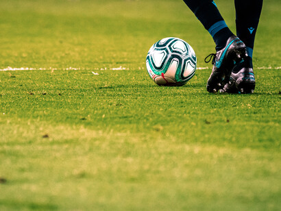 La soledad del que tiene que patear un penalti en la tanda definitiva. Entonces comencé a practicar fútbol y, sin darme cuenta, este deporte se me daba bien