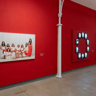 Alice Yura, Un acto fotográfico, vista de exhibición. Cortesía de Pinacoteca
