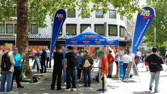 Platz der Weltausstellung di Hannover, Germania. L'Alternative für Deutschland (AfD) è un partito politico tedesco di estrema destra, fondato nel 2013 inizialmente con posizioni euroscettiche, ma rapidamente evolutosi su temi di nazionalismo e identitarismo