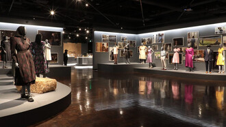 Exhibición de vestuario cinematográfico en el FIDM, Los Ángeles, EE. UU.