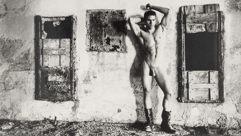 Bill Costa, The rose bush was attached to the wall by Rusty Nails. Its leaves were gleaming and the flowers had all the tints of flesh (detail), 1992. Courtesy of CLAMP