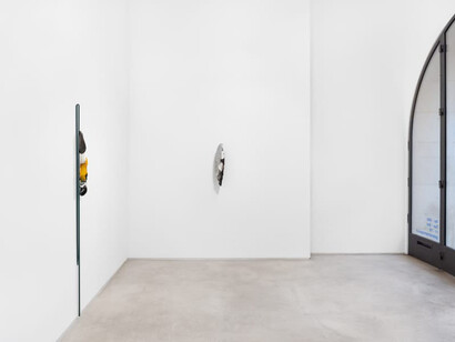 Belén Uriel, Wandering moths, exhibition view. Courtesy of Galeria Madragoa