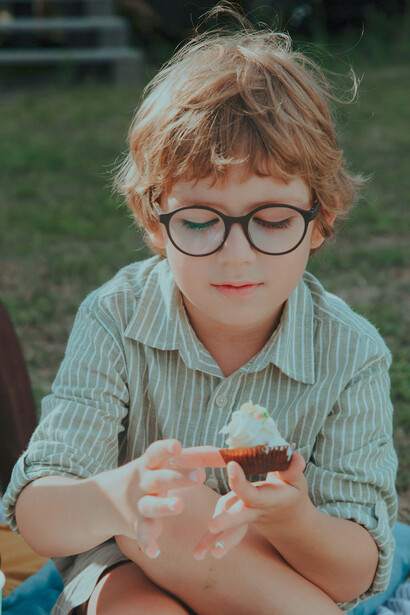 Em um gesto inesperado pai escreve uma carta para o filho de 15 anos recordando momentos preciosos e reforçando a conexão entre eles
