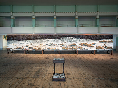 Yoan Capote, Ruido blanco (White noise), exhibition view. Courtesy of Galleria Continua