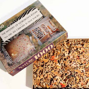 Allen Ruppersberg
The Mystery Of Nobokov's Room and No, Sir,
My Library Is Not Yours
1999
Puzzle en bois découpé à la main sur deux faces
dans une boîte en carton.
Dimensions variables.
Édition limitée de 50 exemplaires signés et
numérotés.
Chaque puzzle est unique. Chaque boîte est
estampillée, signée et numérotée et contient une
carte sur laquelle est indiqué Erreur majeure.
Production Catherine Pavlovic et Adon Peres.