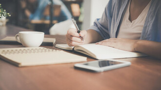 Mujer en su lugar de trabajo
