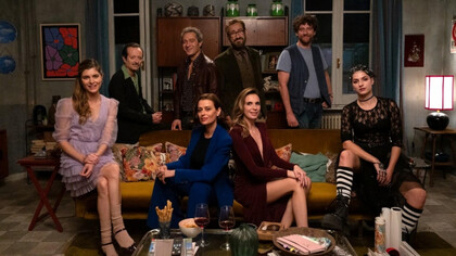 Emanuela Fanelli, Maria Chiara Giannetta, Claudia Pandolfi, Vittoria Puccini, Marco Giallini, Maurizio Lastrico, Rocco Papaleo e Claudio Santamaria sono una parte degli interpreti, con Edoardo Leo e Pilar Fogliatti, nel "Follemente", scritto e diretto da Paolo Genovese