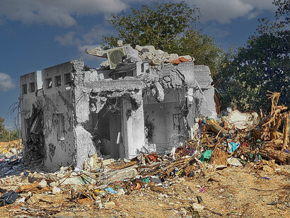 Edificio destruido en Beeri tras el ataque de Hamás a Black Sabbath el 7 de octubre de 2023