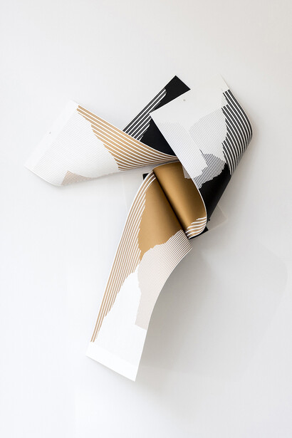 Fabio Lattanzi Antinori, A New Evidence II sculpture, 2016,
Screenprint on Somerset paper, data from dark pools( source 2014), custome supports. Variable dimensions. Courtesy of The Flat