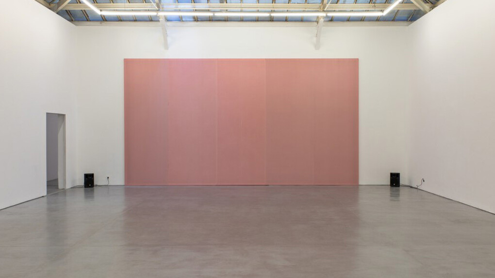 Edith Dekyndt. Courtesy of VNH Gallery 