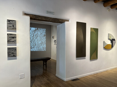 Mokha Laget, Elemental drift, exhibition view. Courtesy of Turner Carroll Gallery 
