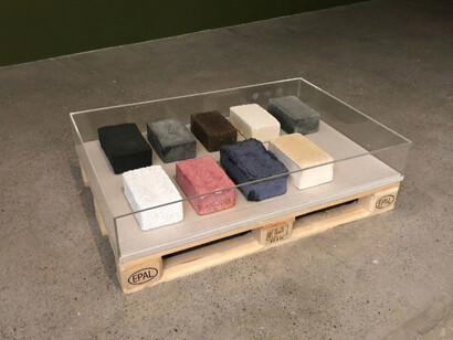 What do you dream of? Courtesy of Galeria Luisa Strina