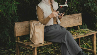 Expérimenter contraintes hasardeuses et créatives pour recréer un poème