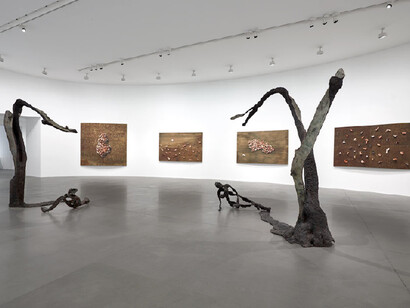 Giuseppe Penone, exhibition view. Courtesy of Gagosian Rome