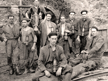 Dos años antes del estallido de la Guerra Civil, los mineros asturianos se levantaron en armas y establecieron una comuna en la región
