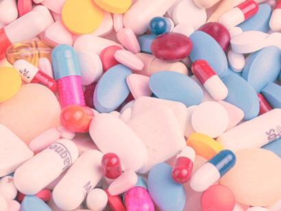 Las farmacéuticas, algunos académicos y los vendedores, actuaron como un cartel de drogas