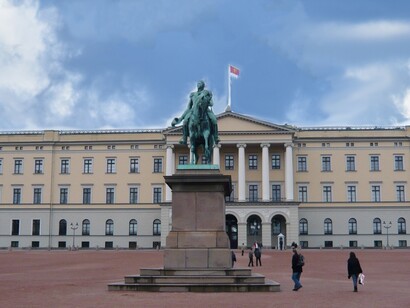 Nel cuore verde del Vigeland Park, l’arte diventa un’esperienza all’aperto che sorprende a ogni passo. Palazzo reale, Oslo, Norvegia