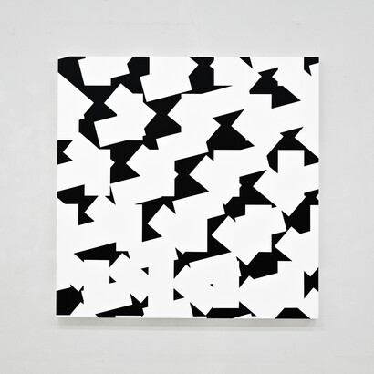 François Morellet, 3D – bandes décimées n°3, 2014 Acrilico su tela su legno, 150x150 cm Courtesy A arte Invernizzi, Milano
