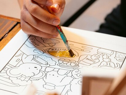 Com tantos benefícios e lados positivos de investir no meio artístico, muitos artistas novos começaram a ganhar bastante visibilidade em redes como Instagram, YouTube e TikTok e estão sendo apreciados pelo grande talento na composição de uma pintura: seja pela bela paleta de cores, pelas admiráveis técnicas, ou a grande afinidade com os lápis de cor







 