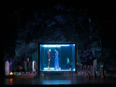 Ulrike Maria Stuart. Courtesy of the Deutsches Theater