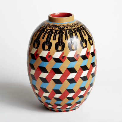 Victor Fotso Nyie, Vase scala. Courtesy of Twenty First Gallery