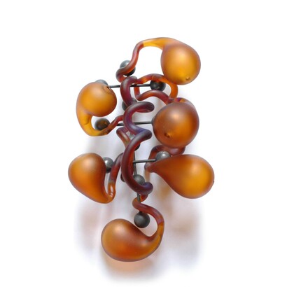 Ruudt-Peters, Netherlands, Asijjah brooch