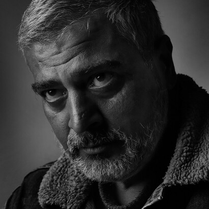 Nada do que construí foi feito em cima ou com as pedras que me jogaram, procurei fazer tudo com pedras novas