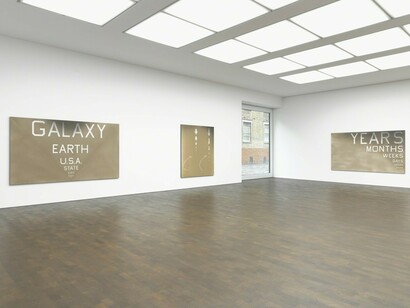 Installation views of Ed Ruscha's Extremes and IN-Betweens exhibition at Gagosian, Grosvenor Hill from October 5 - December 17, 2016. © Ed Ruscha. Courtesy Gagosian. Photo: Mike Bruce