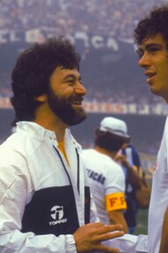 Adilson Monteiro Alves ao lado de Casagrande na comemoração do título do Campeonato Paulista de 1983