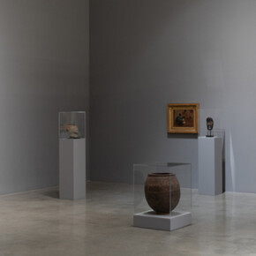 Fred Wilson. Courtesy of Pace Gallery