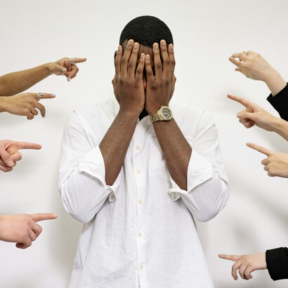 Pourquoi ne juge-t-on pas ces hommes ou ces femmes en respectant la présomption d'innocence ?