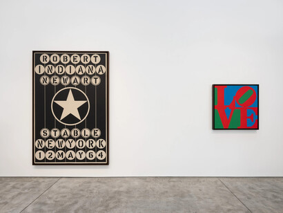 Robert Indiana, The source, 1959–1969, exhibition view. Courtesy of Kasmin Gallery