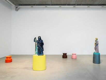 Johan Creten, Exhibition view. Courtesy of Almine Rech Gallery