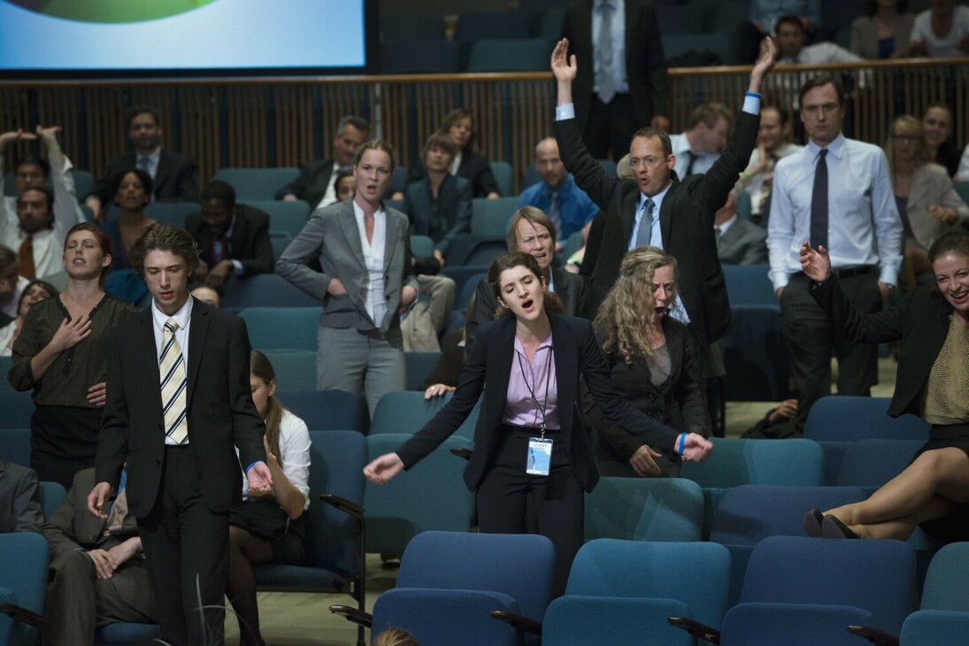 Aernout Mik. Courtesy of carlier | gebauer