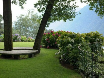 Villa Ratti. Progetto: Pietro Porcinai, foto © Laurent Kalfala  
