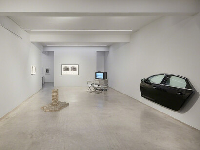 Sean Lynch. Courtesy of Ronchini Gallery
