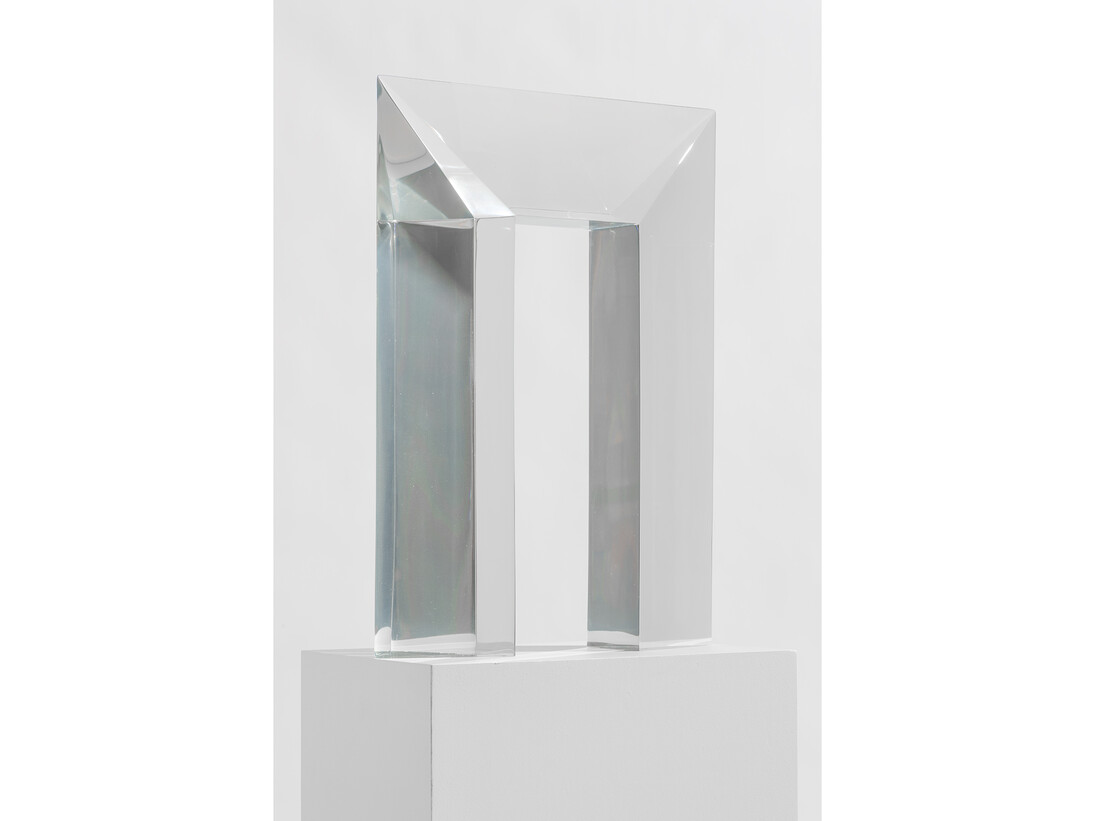 DeWain Valentine, Clear Portal, 1969-2014, Cast polyester resin, 61 x 44,4 x 10,2 cm, 24 x 17 1/2 x 4 inches, Courtesy of the Artist and Almine Rech Gallery. Photo: Joshua White