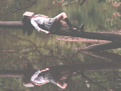 Many people believe that the dream world can help us fully understand our life