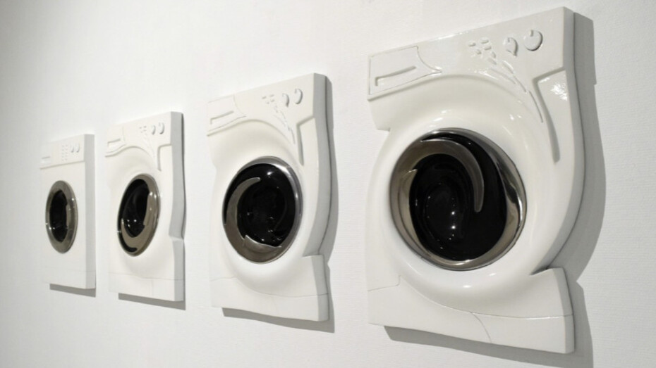 Leandro Erlich. Courtesy of Art Front Gallery