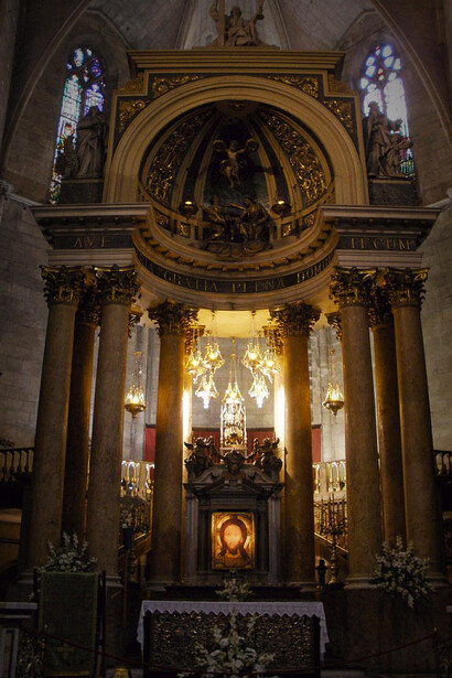 Interior de la basílica de los santos Justo y Pastor, Barcelona
