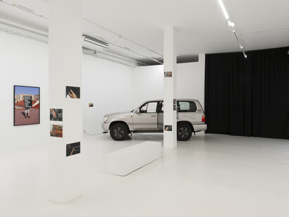 Laura Llaneli, Curvatura, exhibition view. Courtesy of ADN Galería. Photo by Roberto Ruiz