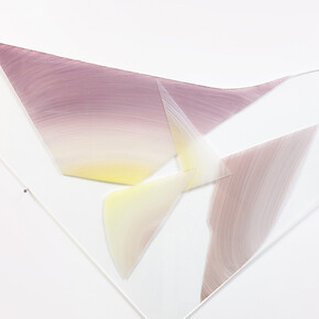 Glossy Side Up. Courtesy of Art Mûr