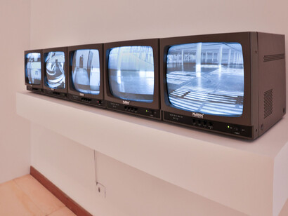 Renata Lucas, Domingo en el parque, vista de exhibición. Cortesía de Pinacoteca
