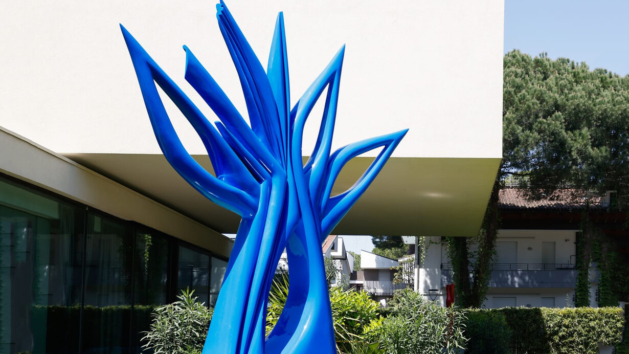 Pablo Atchugarry, Formas eternas, vista della mostra. Per gentile concessione della Galleria Contini Art